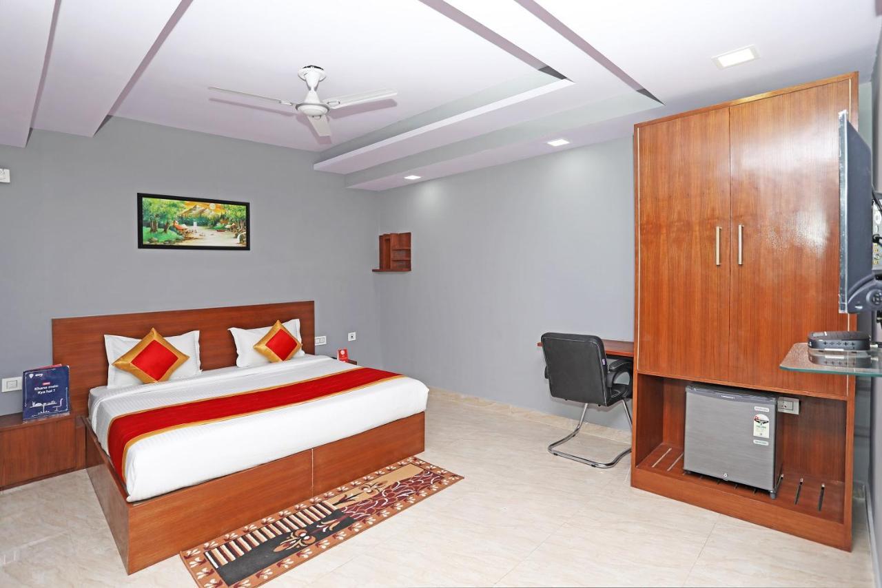 Hotel Capital O Aashiyana Paradise Near Omaxe Gurgaon Mall Exterior foto